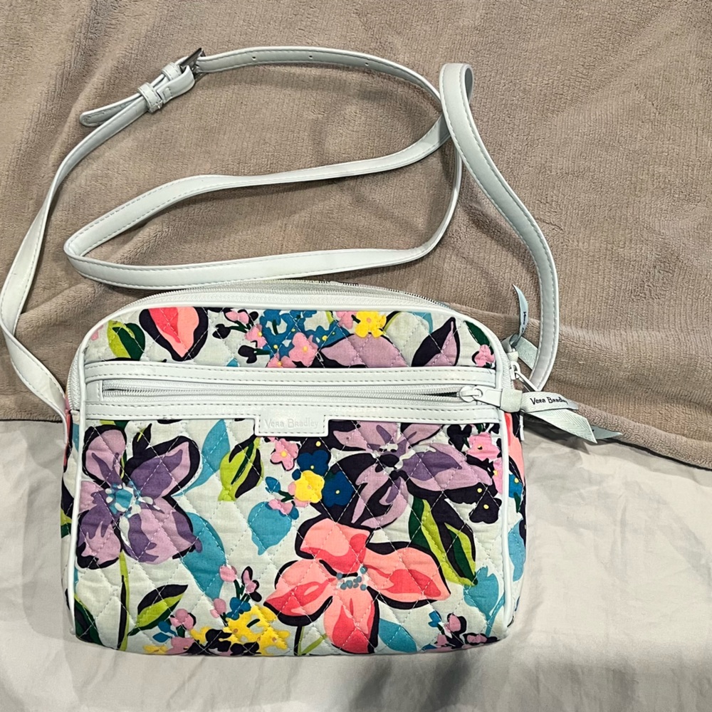 Vera Bradley crossbody gently used.